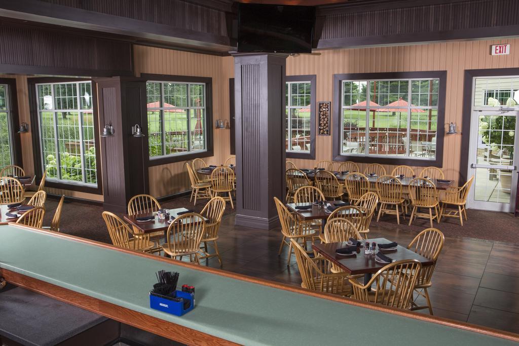 Swan Lake Resort Plymouth Exterior foto